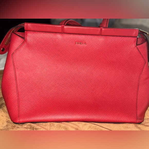NWT Red FURLA  Bag  w/ White Dust Bag - Picture 2 of 5